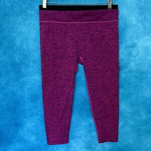 Fabletics Demi Lovato cropped workout Leggings, Size L